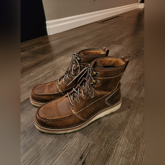 Ariat Men's lace Up Boots - Picture 2 of 4